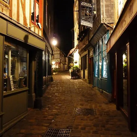 乐杜普勒克斯公寓 公寓 *